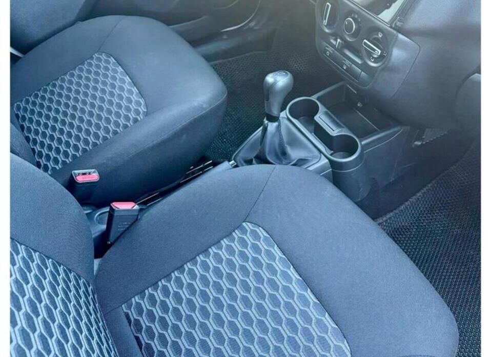 LADA (ВАЗ) Granta, I Рестайлинг 1.6 MT (90 л.с.)