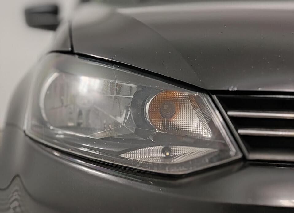 Volkswagen Polo, V 1.6 AT (105 л.с.)