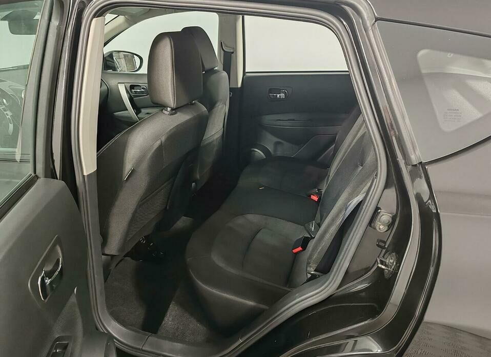 Nissan Qashqai 2.0 MT (141 л.с.) 4WD