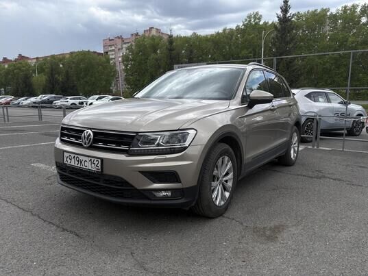 Volkswagen Tiguan, 2020&nbsp;г., 24&nbsp;677&nbsp;км