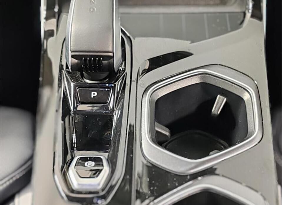 Geely Atlas, II 2.0 AMT (200 л.с.)