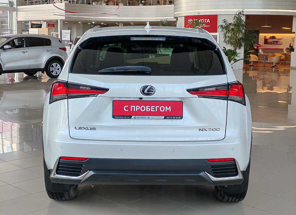 Lexus NX, I Рестайлинг 200 2.0 CVT (150 л.с.) 4WD