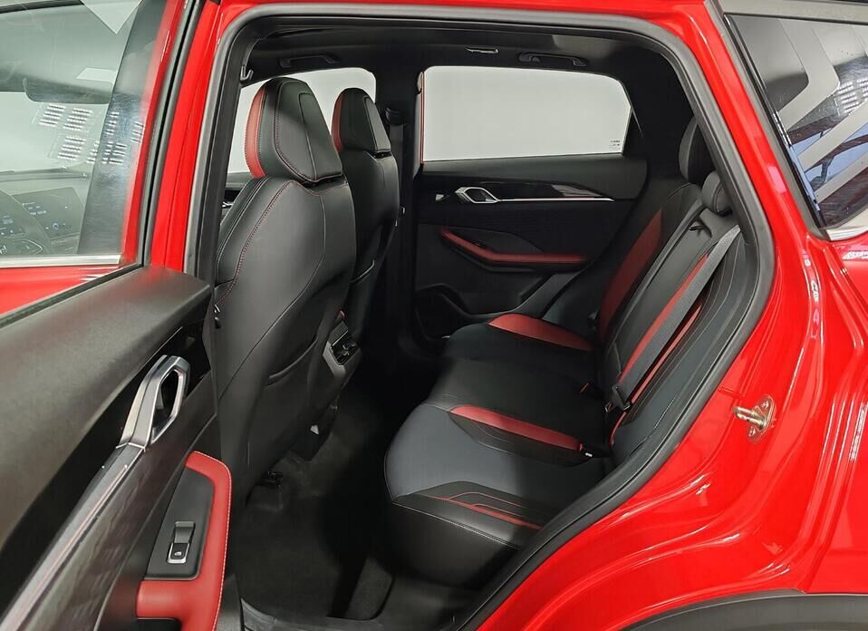 Geely Coolray, I Рестайлинг 1.5 AMT (147 л.с.)
