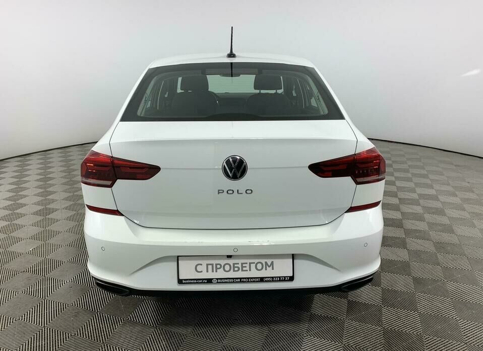 Volkswagen Polo 1.6 MT (110 л.с.)