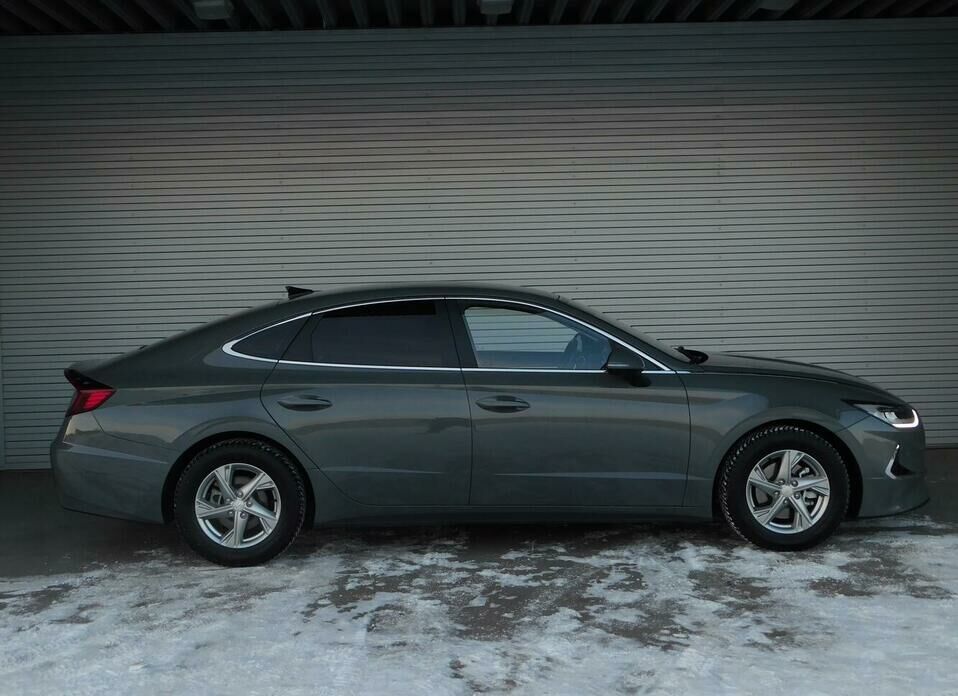 Hyundai Sonata 2.0 AT (160 л.с.)