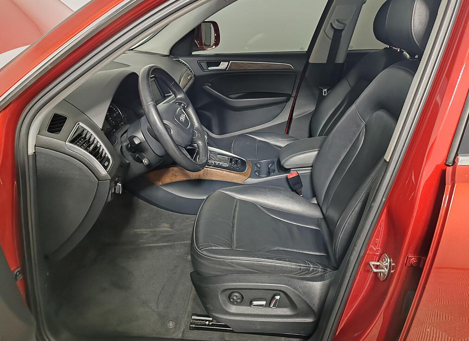 Audi Q5, I (8R) Рестайлинг 2.0 AT (225 л.с.) 4WD