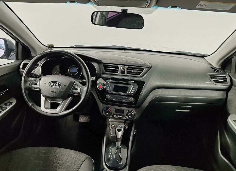 Kia Rio 4-speed 1.6 AT (123 л.с.)