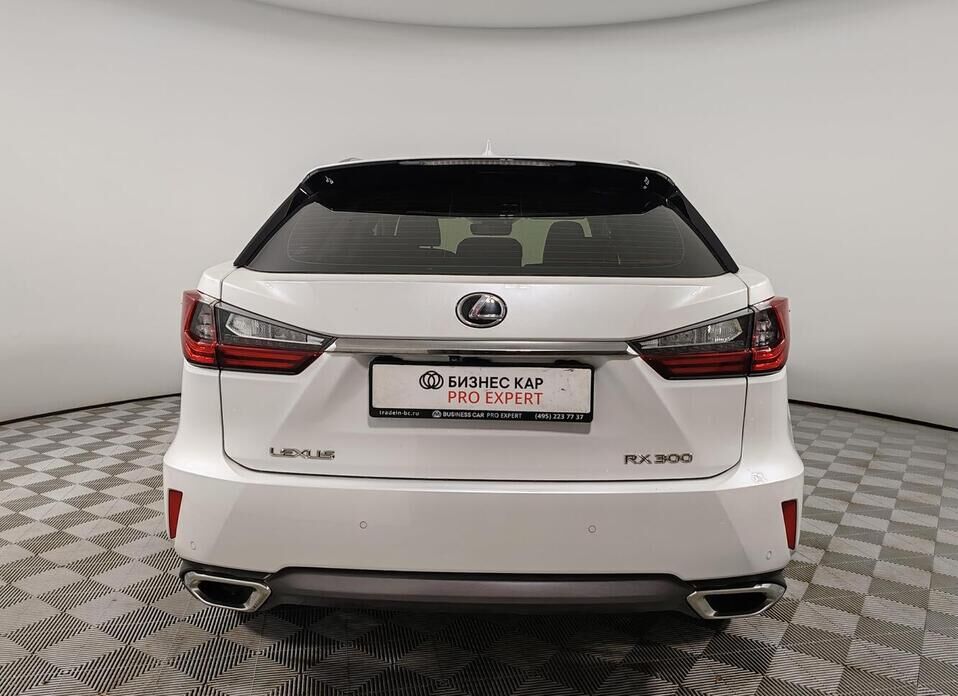 Lexus RX, IV 300 2.0 AT (238 л.с.) 4WD