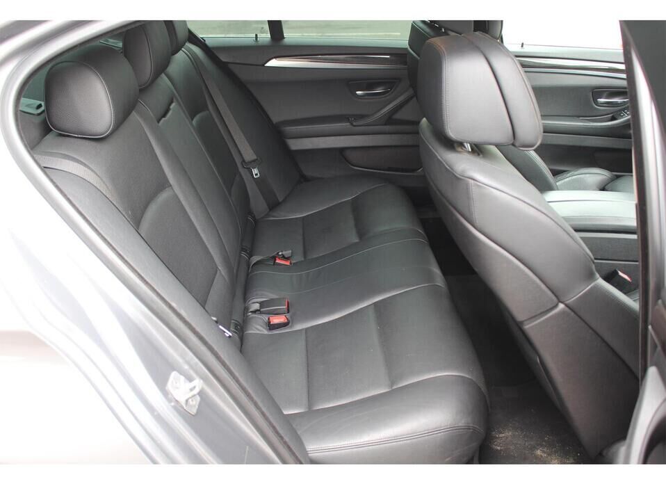 BMW 5 серии, VI (F10/F11/F07) 528i xDrive 2.0 AT (245 л.с.) 4WD