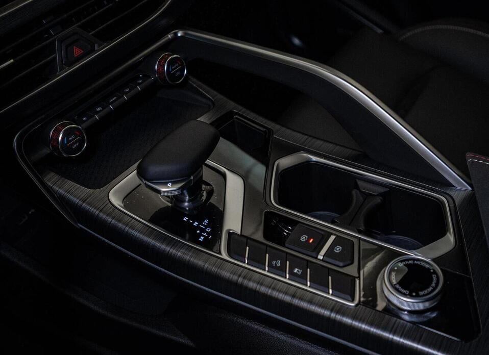 Knewstar 001 2.0 AT (238 л.с.) 4WD