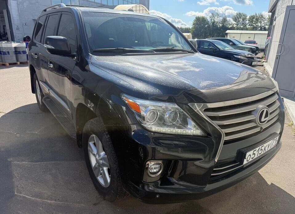 Lexus LX 570 5.7 AT (367 л.с.) 4WD