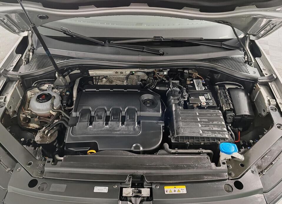 Volkswagen Tiguan, II 2.0d AMT (150 л.с.) 4WD