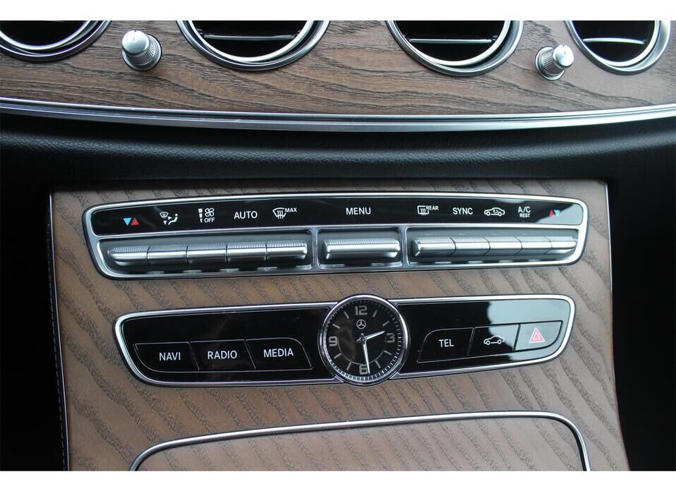 Mercedes-Benz E-Класс, V (W213, S213, C238) 220 d 2.0d AT (194 л.с.) 4WD