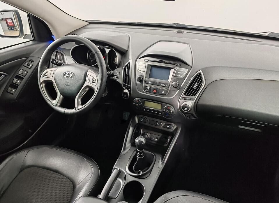 Hyundai ix35 2.0 MT (150 л.с.)