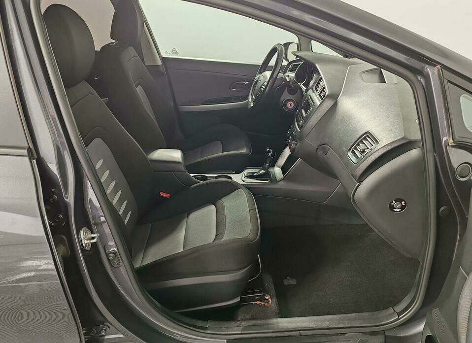 Kia Ceed 1.6 AT (129 л.с.)