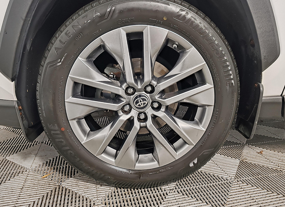 Toyota RAV4, V (XA50) 2.5 AT (199 л.с.) 4WD