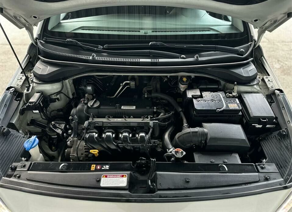 Hyundai Solaris 1.6 AT (123 л.с.)