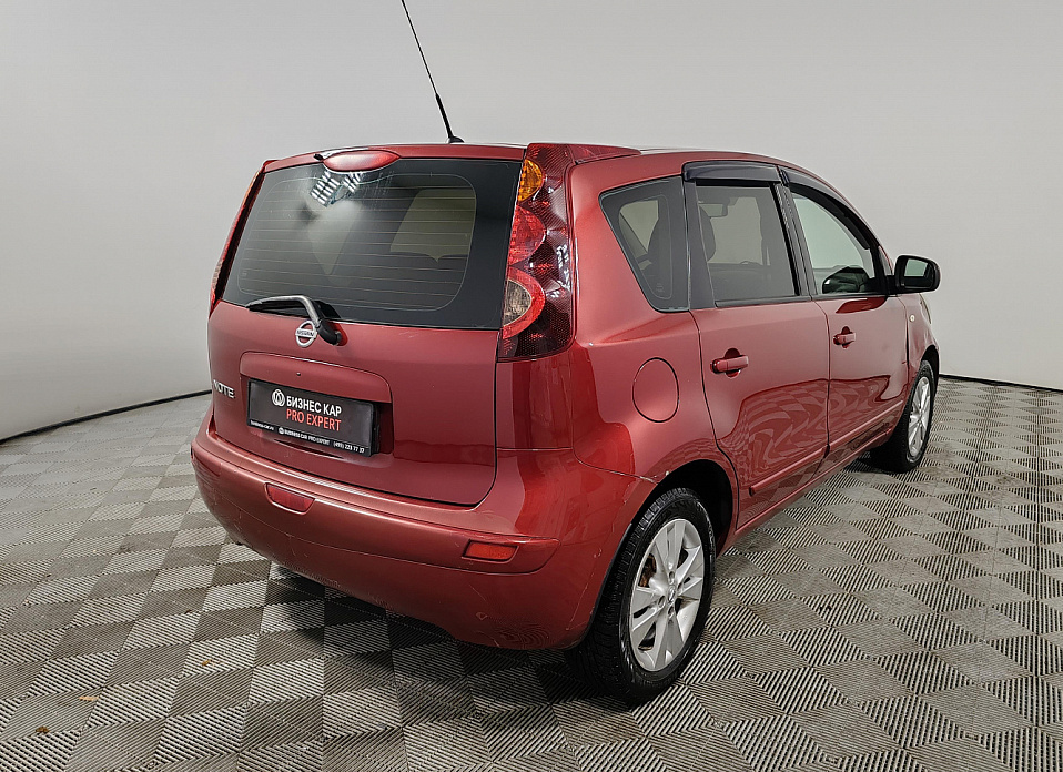 Nissan Note, I Рестайлинг 1.6 AT (110 л.с.)