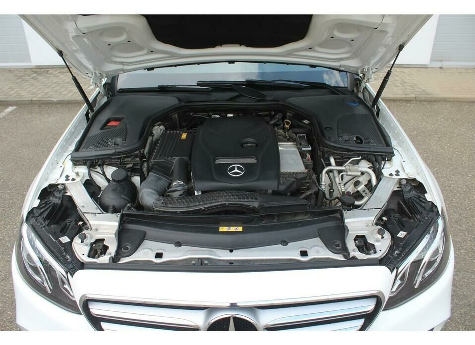 Mercedes-Benz E-Класс 200 2.0 AT (184 л.с.)