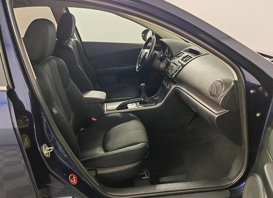 Mazda 6, II (GH) Рестайлинг 1.8 MT (120 л.с.)