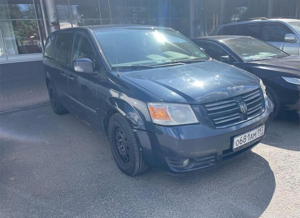 Dodge Caravan Grand 3.3 AT (173 л.с.)