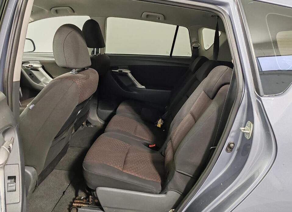 Toyota Verso, I 1.8 CVT (147 л.с.)