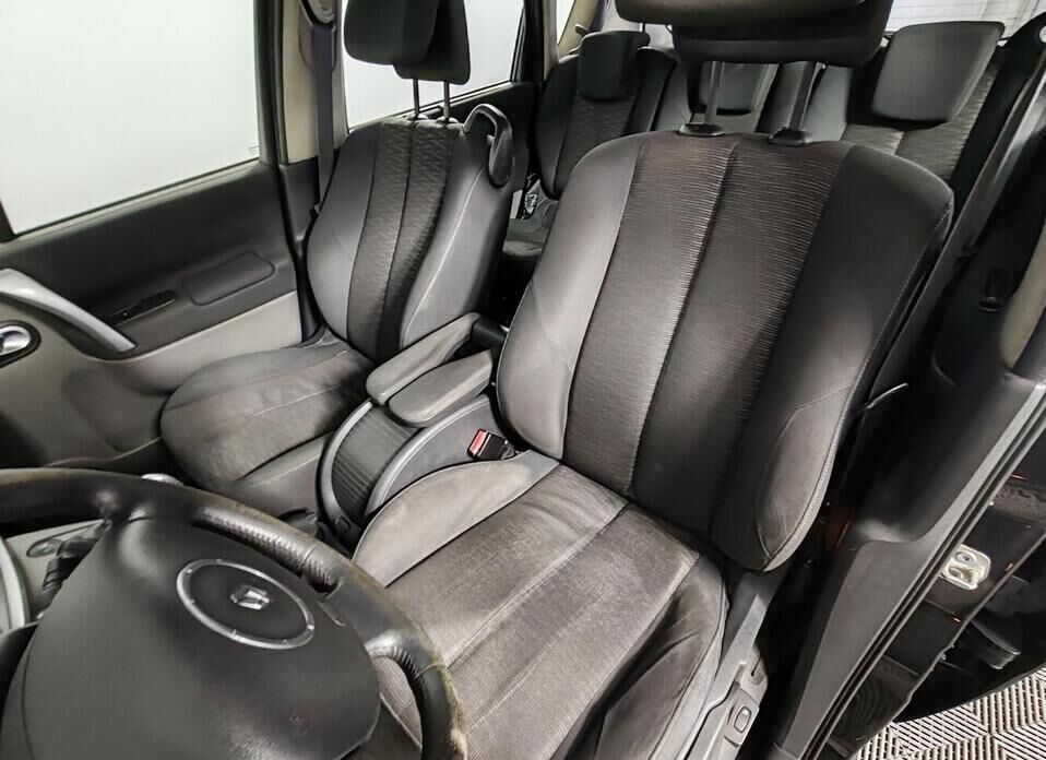 Renault Scenic 2.0 MT (136 л.с.)