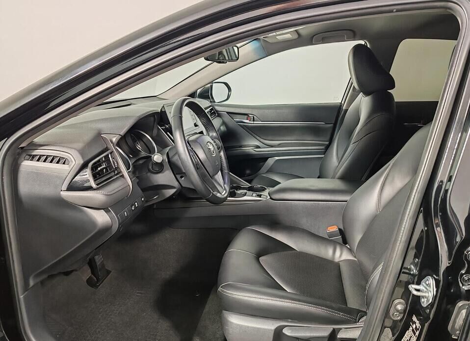 Toyota Camry, VIII (XV70) Рестайлинг 2.0 CVT (150 л.с.)