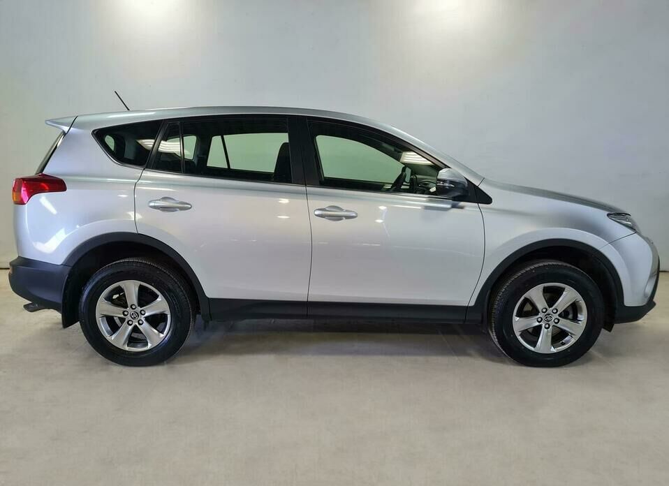 Toyota RAV4 2.0 CVT (146 л.с.)