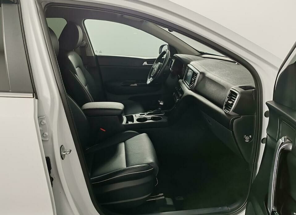 Kia Sportage 2.4 AT (184 л.с.) 4WD