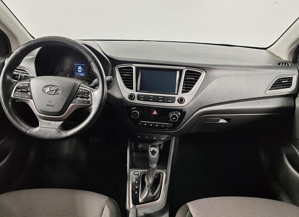 Hyundai Solaris, II 1.6 AT (123 л.с.)