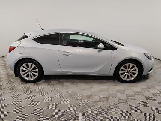 Opel Astra, 2011&nbsp;г., 173&nbsp;132&nbsp;км