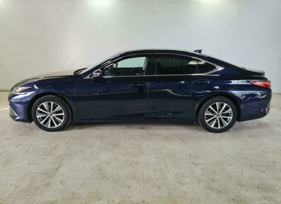 Lexus ES 250 2.5 AT (200 л.с.)