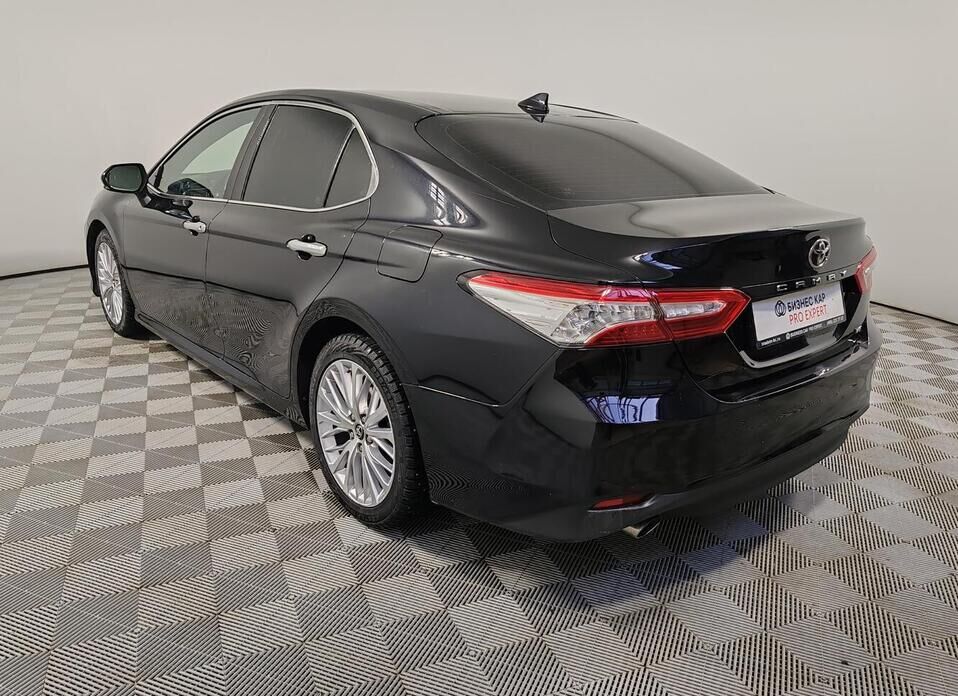 Toyota Camry, VIII (XV70) 3.5 AT (249 л.с.)