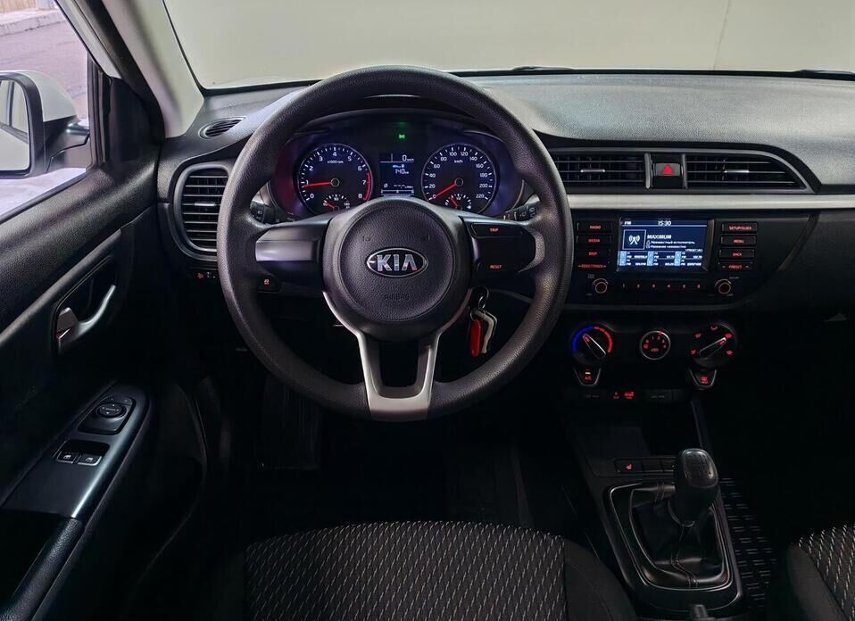 Kia Rio, IV X-Line 1.4 MT (100 л.с.)