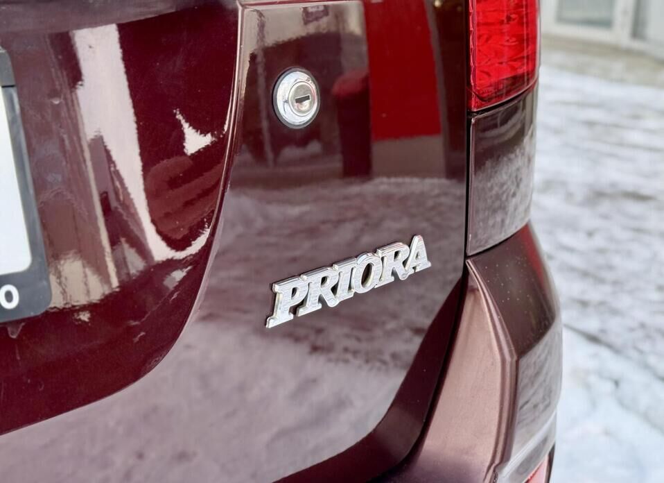 LADA (ВАЗ) Priora, I 1.6 MT (98 л.с.)