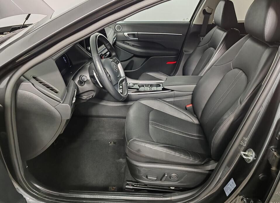 Hyundai Sonata, VIII (DN8) 2.0 AT (150 л.с.)