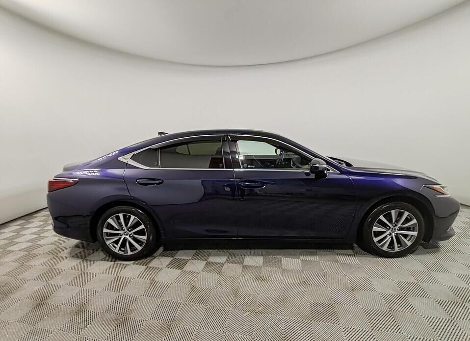 Lexus ES, VII 250 2.5 AT (200 л.с.)