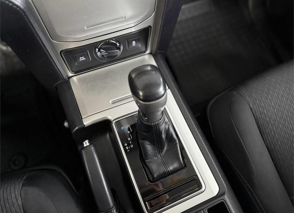 Toyota Land Cruiser Prado, 150 Series Рестайлинг 2 2.7 AT (163 л.с.) 4WD