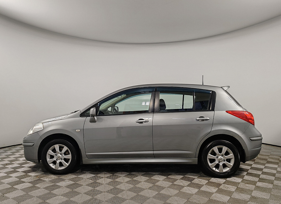 Nissan Tiida, I Рестайлинг 1.6 AT (110 л.с.)