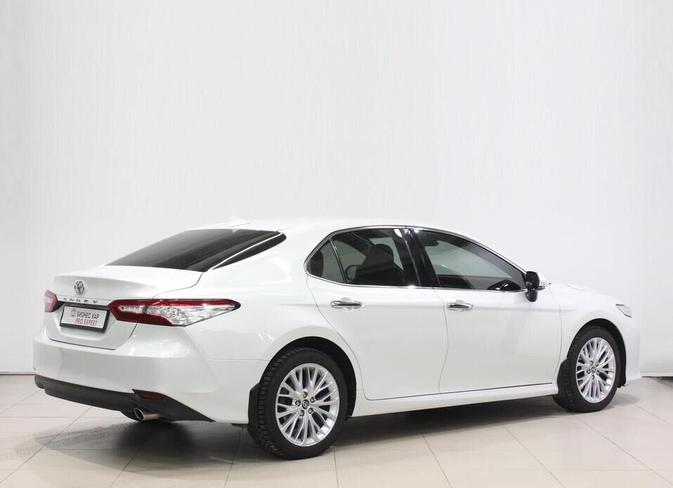 Toyota Camry, VIII (XV70) 2.5 AT (181 л.с.)