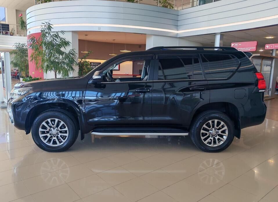 Toyota Land Cruiser Prado, 150 Series Рестайлинг 2 2.8d AT (177 л.с.) 4WD