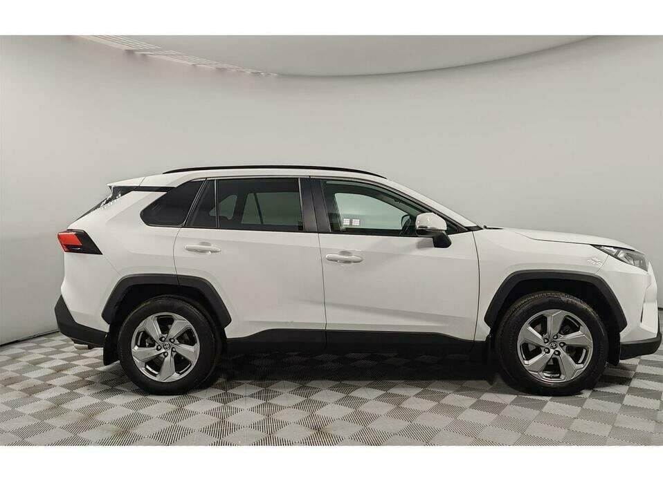 Toyota RAV4 2.0 CVT (149 л.с.)