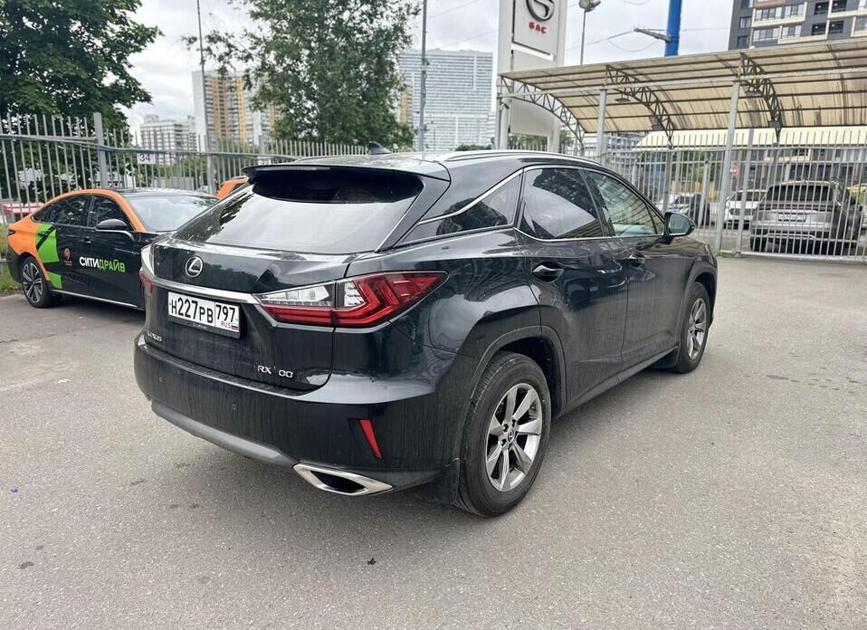 Lexus RX, IV Рестайлинг 300 2.0 AT (238 л.с.) 4WD