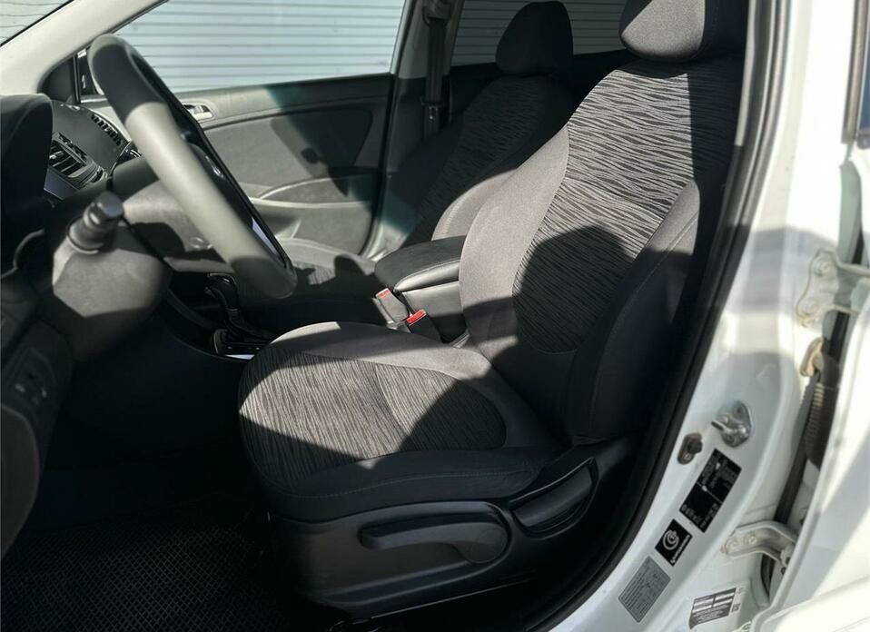 Hyundai Solaris 1.6 AT (123 л.с.)