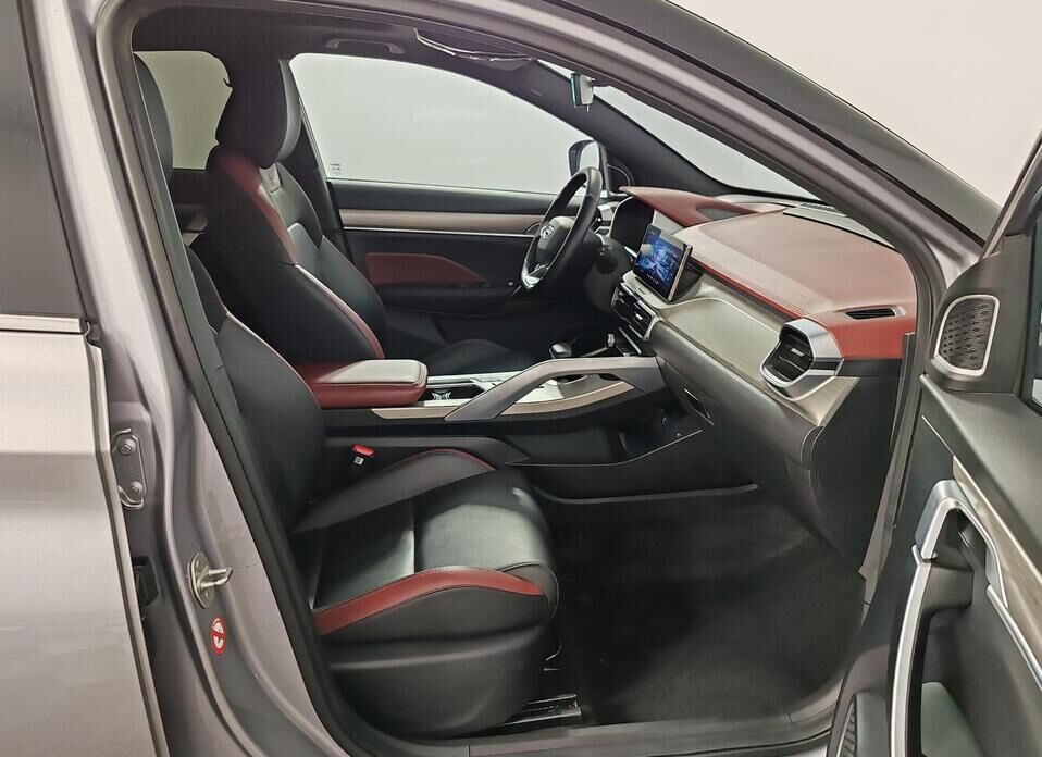 Geely Coolray 1.5 AMT (150 л.с.)
