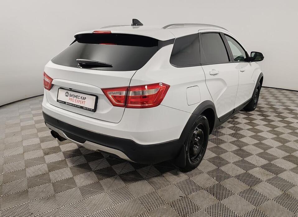 LADA (ВАЗ) Vesta SW Cross 1.8 MT (122 л.с.)