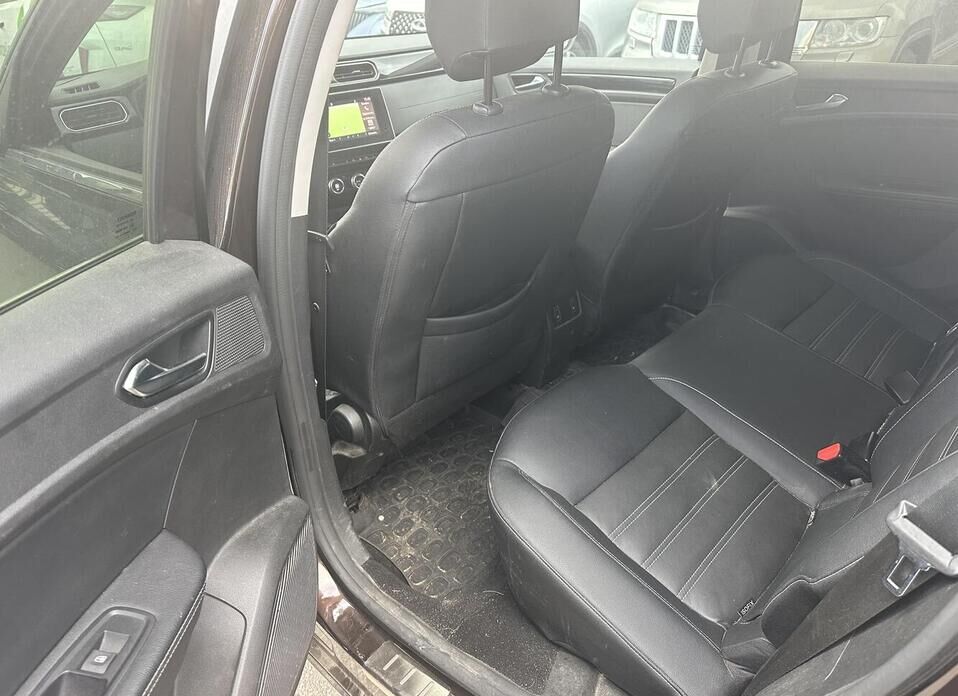 Renault Arkana 1.3 CVT (150 л.с.) 4WD