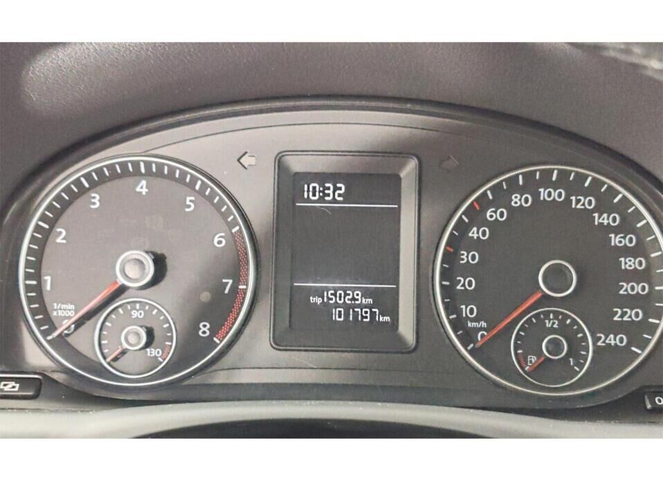Volkswagen Touran 1.4 AMT (140 л.с.)