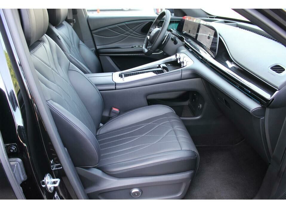 EXEED RX 2.0 AMT (249 л.с.) 4WD